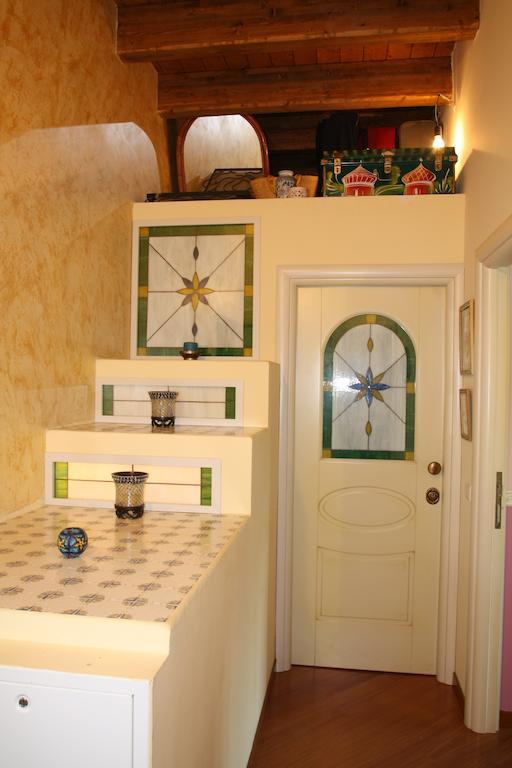Bed And Breakfast Angolo Fiorito Чивитавекия Стая снимка