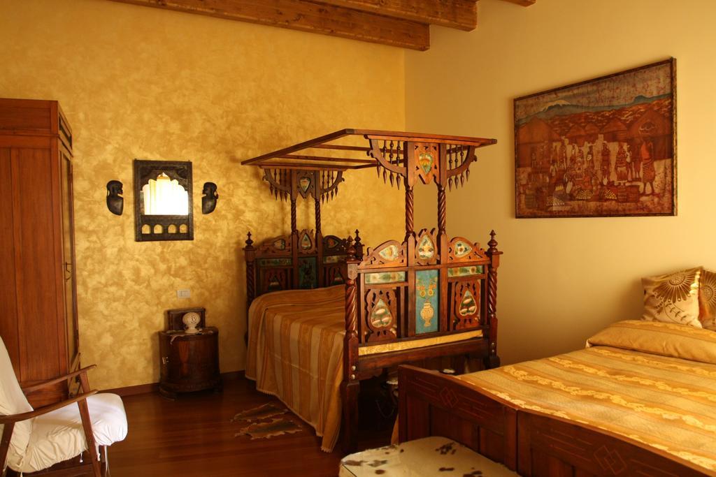 Bed And Breakfast Angolo Fiorito Чивитавекия Стая снимка