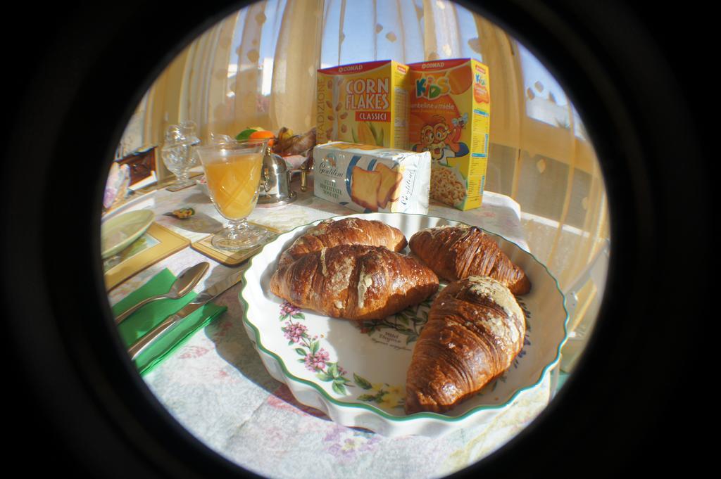 Bed And Breakfast Angolo Fiorito Чивитавекия Екстериор снимка